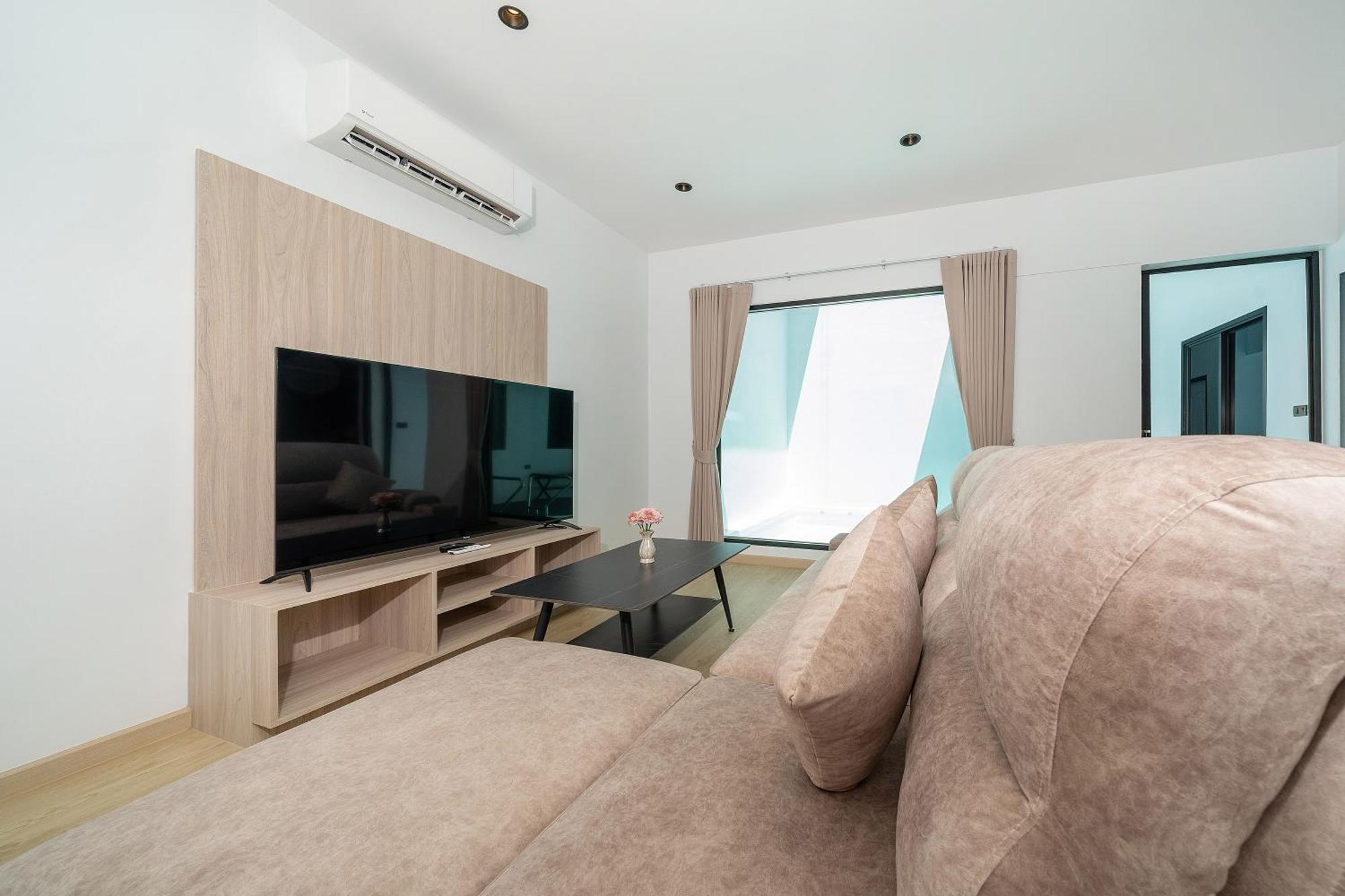The Hideout Beachfront अपार्टमेंट Patong